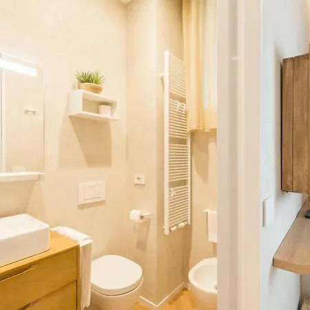 Duomo Deluxe 3* Milano